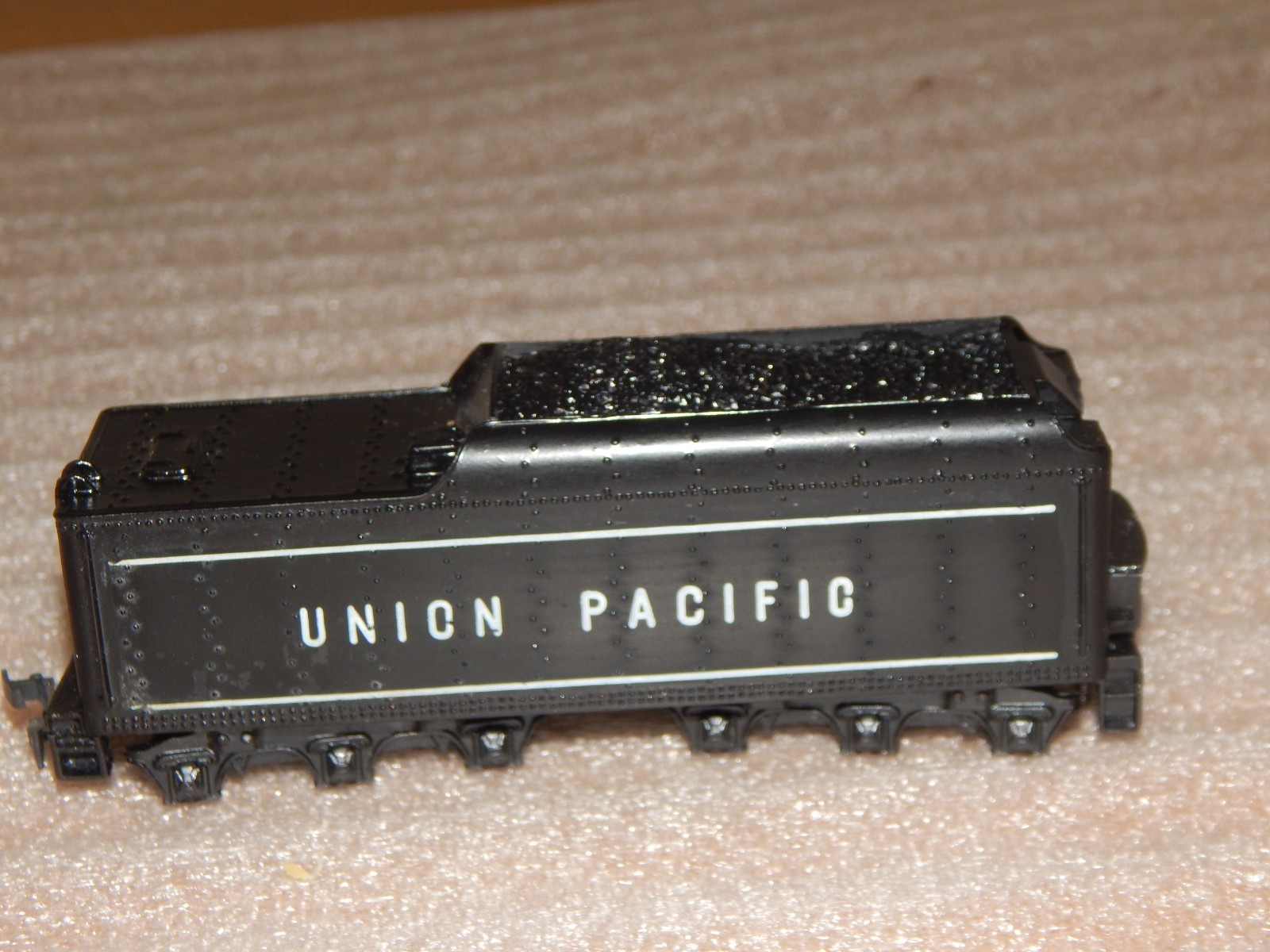 Vintage TYCO Mantua HO Model Railroad Train Union Pacific Long Haul Coal Tender