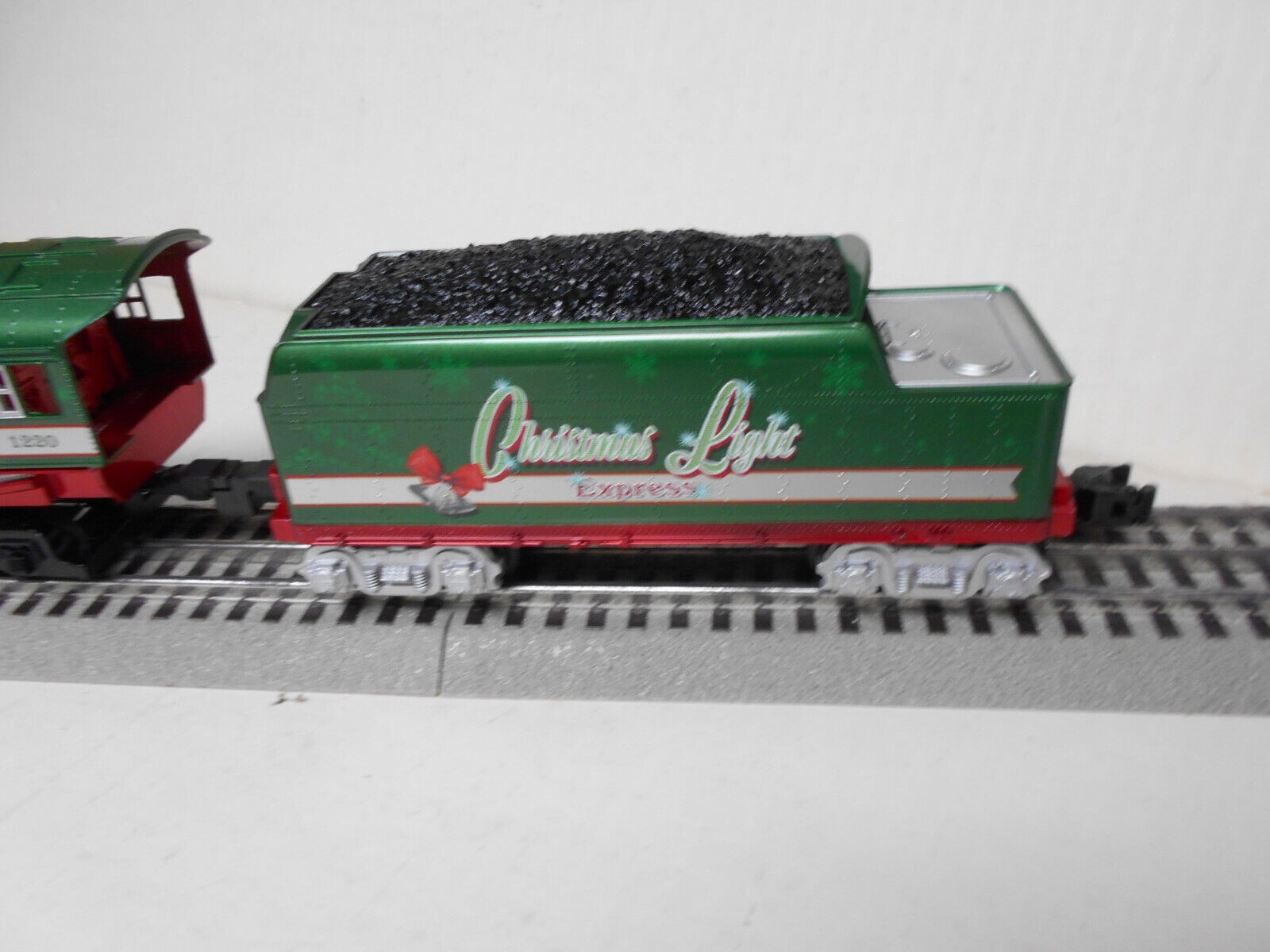 LIONEL 2123100-E CHRISTMAS EXPRESS LIONCHIEF BERKSHIRE STEAM LOCO O GAUGE