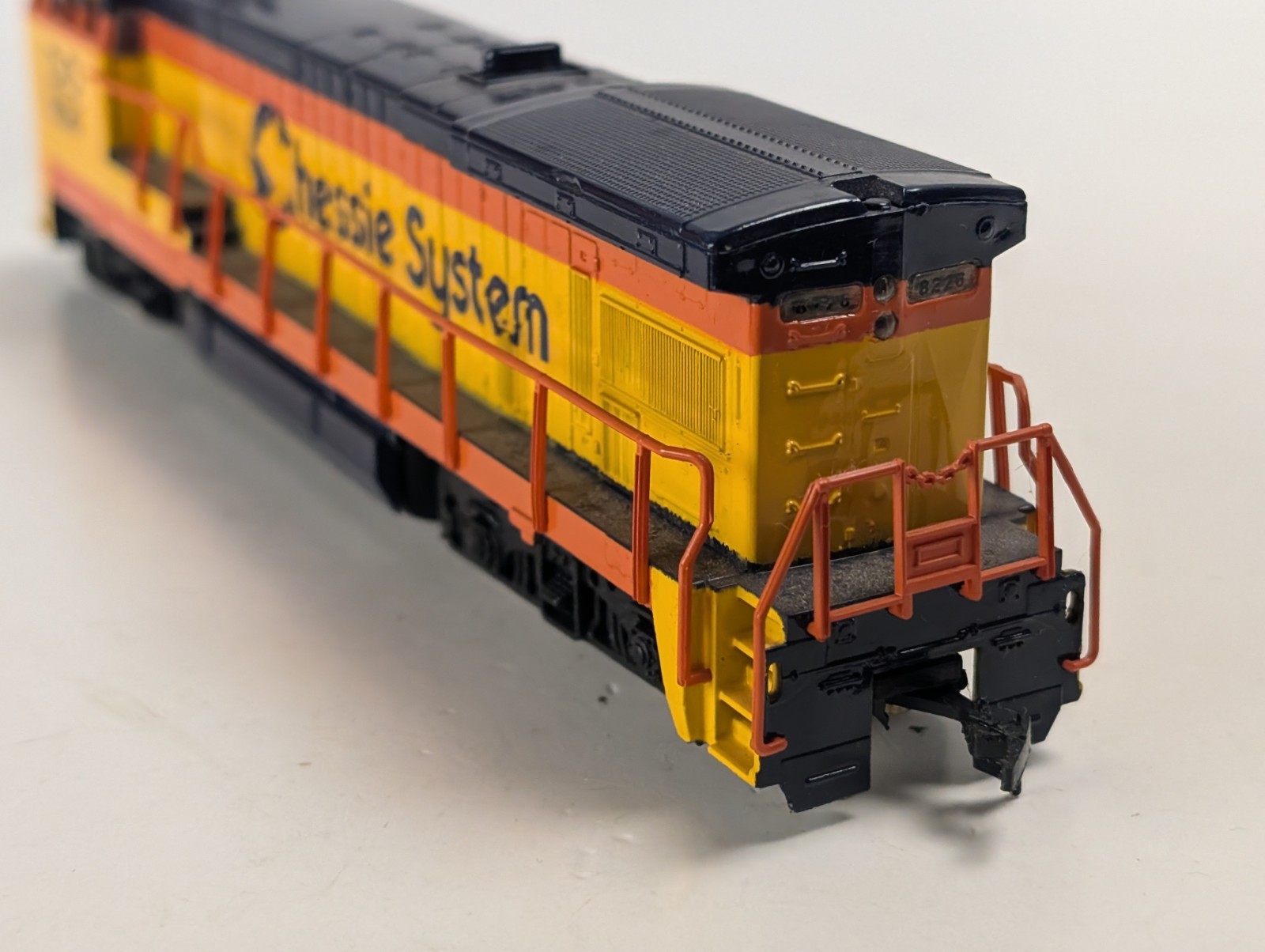 NOS Used Bachmann HO Scale Diesel Locomotive Chessie System C&O #8226 BQ23-7
