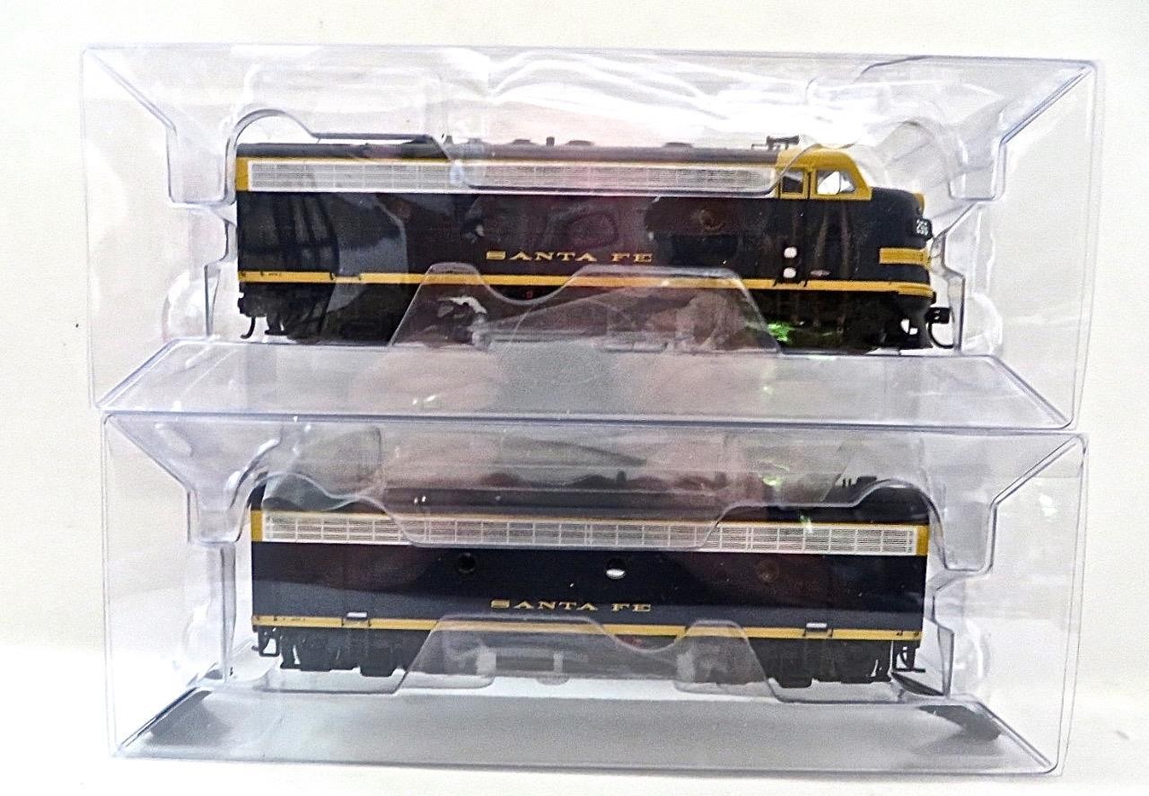 HO Walthers 910-9902 Santa Fe #265 EMD F7A-B Set Brand New