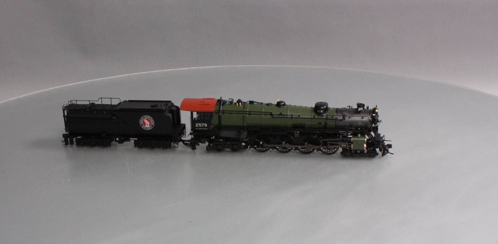 Broadway Limited 2870 HO Great Northern Class S-2 4-8-4 Open Cab #2579 LN/Box