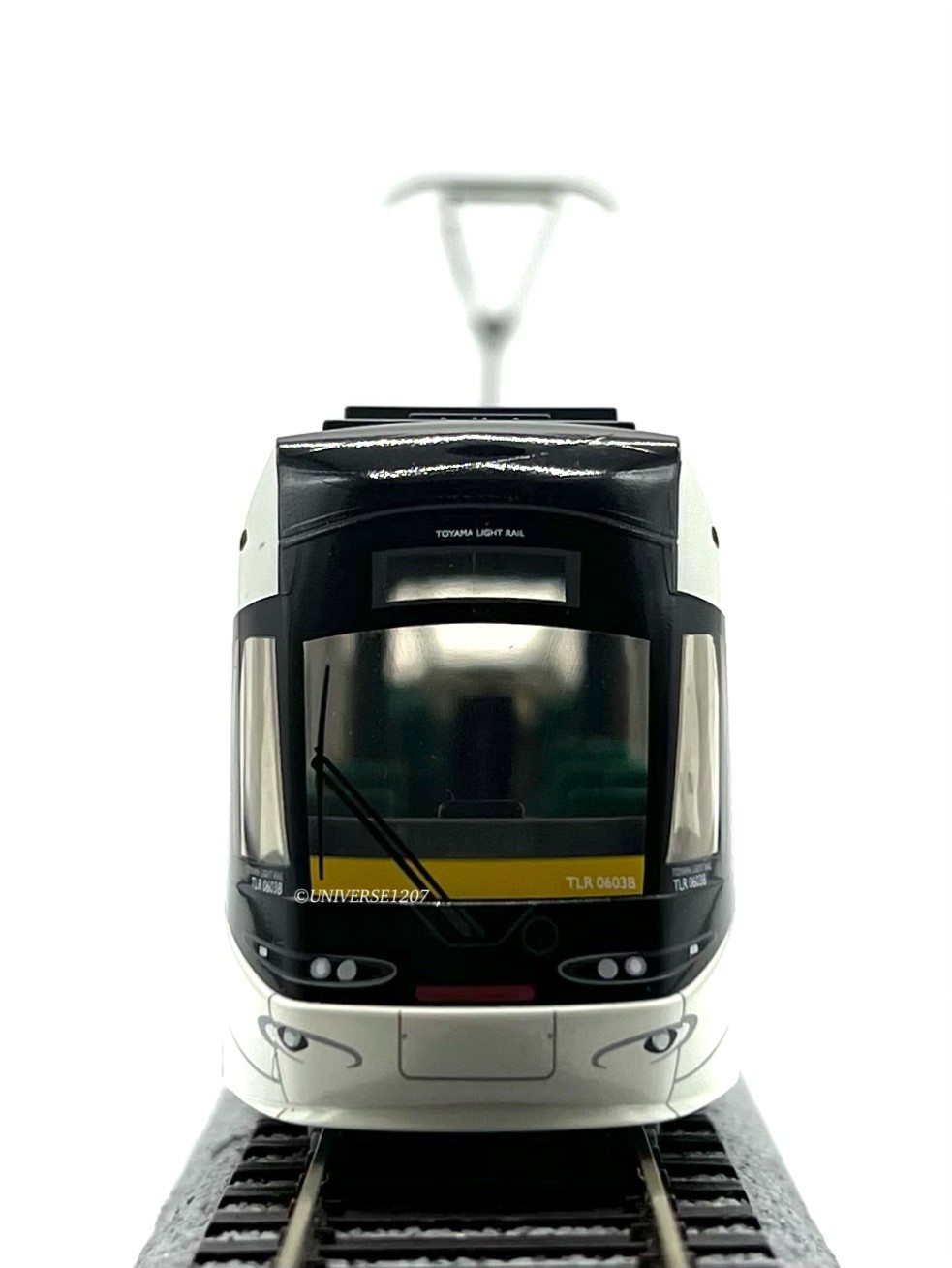 HO Scale Endo Toyama Light Rail Tram TLR0600 Yellow H0 Gauge Streetcar LRT VHTF