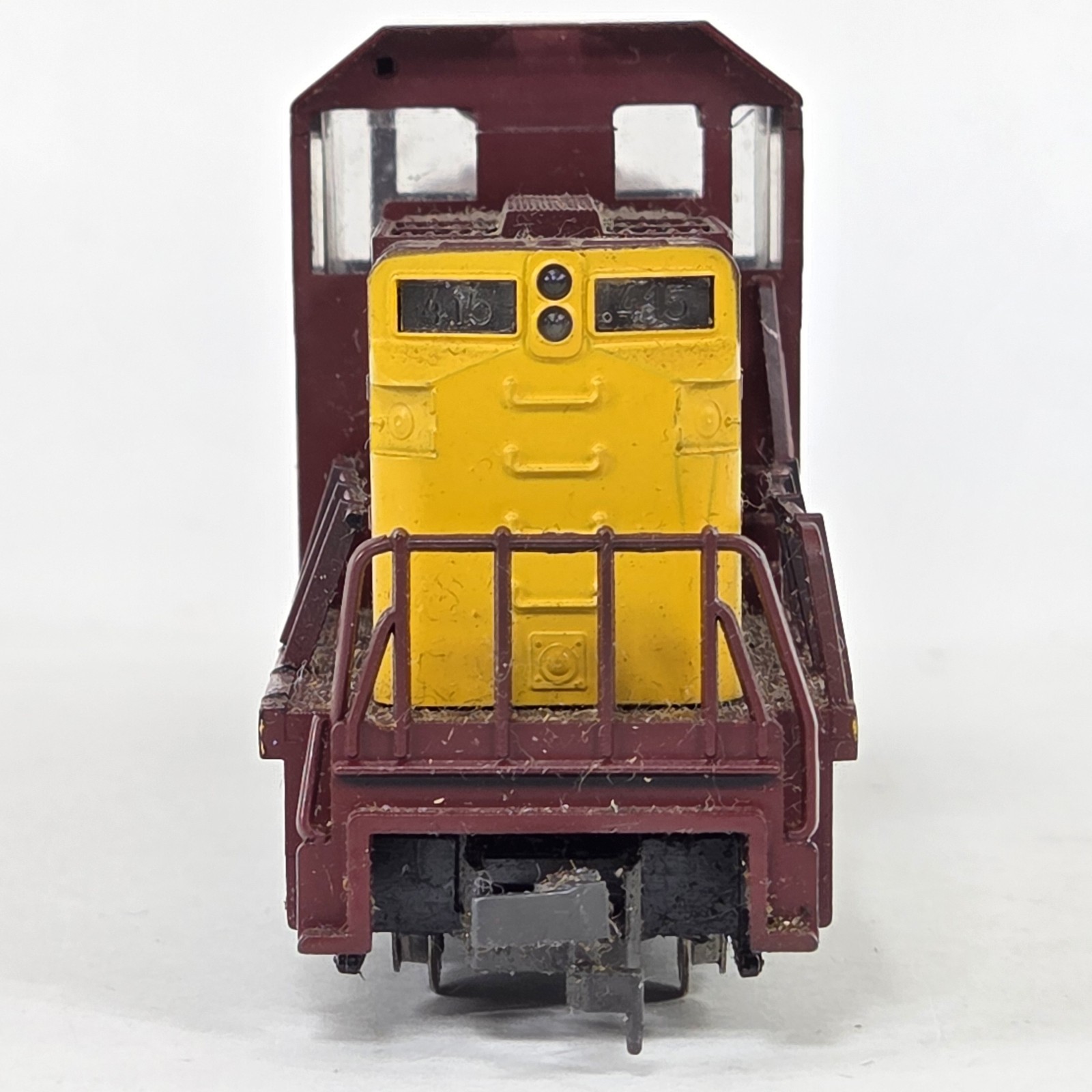 HO Scale Mehano Rock Island #415 Center Cab Switcher