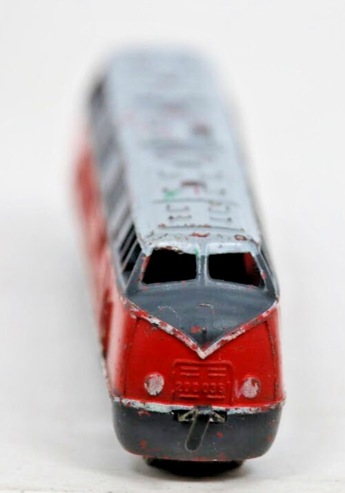 N Scale Dummy Deutsche Bundesbahn V200035 Diesel Locomotive