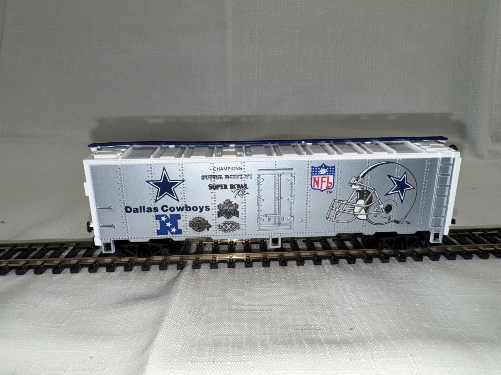 NFL Dallas Cowboys SB XXX Mantua Collections 733-932 Heavy 41′ Steel Reefer Car