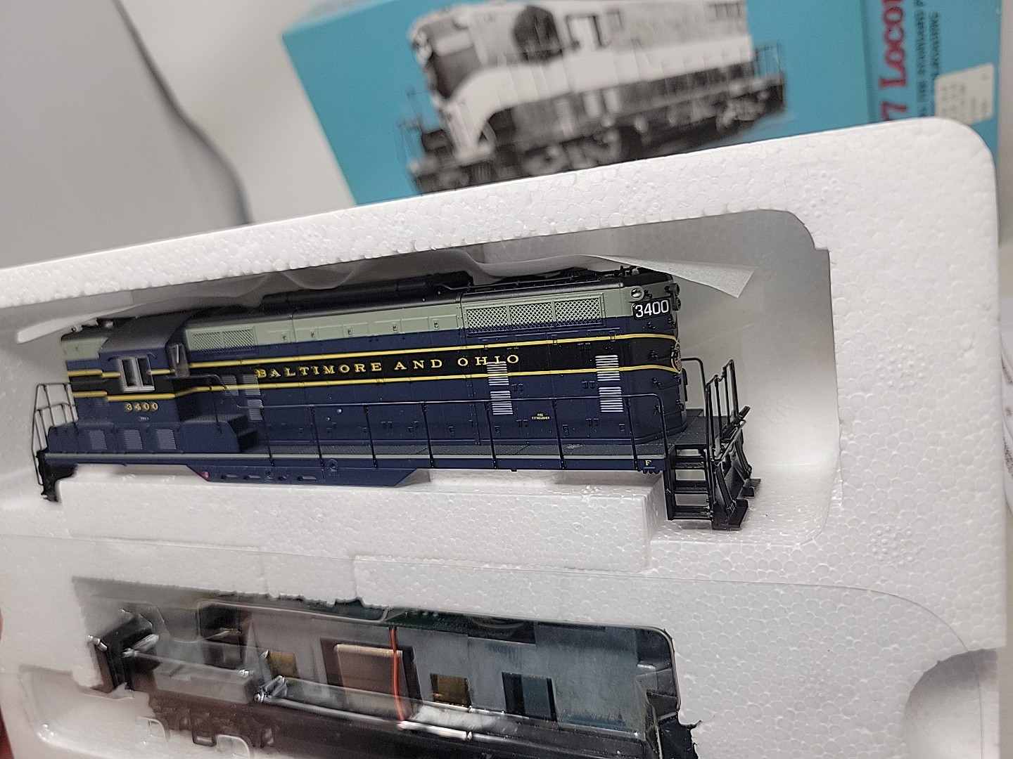 HO Proto 2000 23244 Baltimore & Ohio GP7 Phase II W/ Steam Generator #3400 NIB