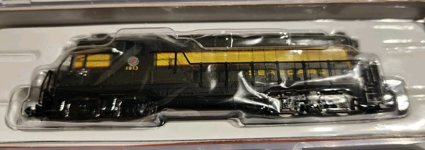 Atlas N Scale GP-9 Ph 2 Diesel Seaboard Air Line #1913