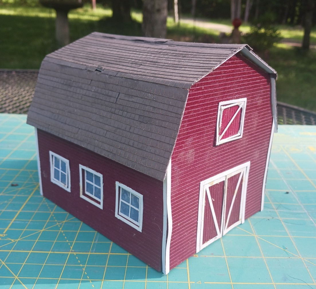 O SCALE Micro Scale Models Tractor Shed &Tool Shed & Outhouse (3) Assembled