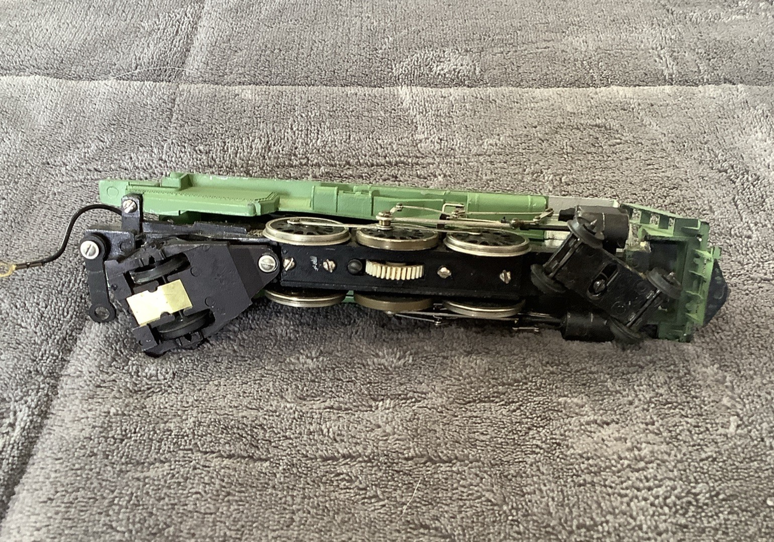 HO Scale Die Cast Locomotive For Parts Heavy Model Train Engine