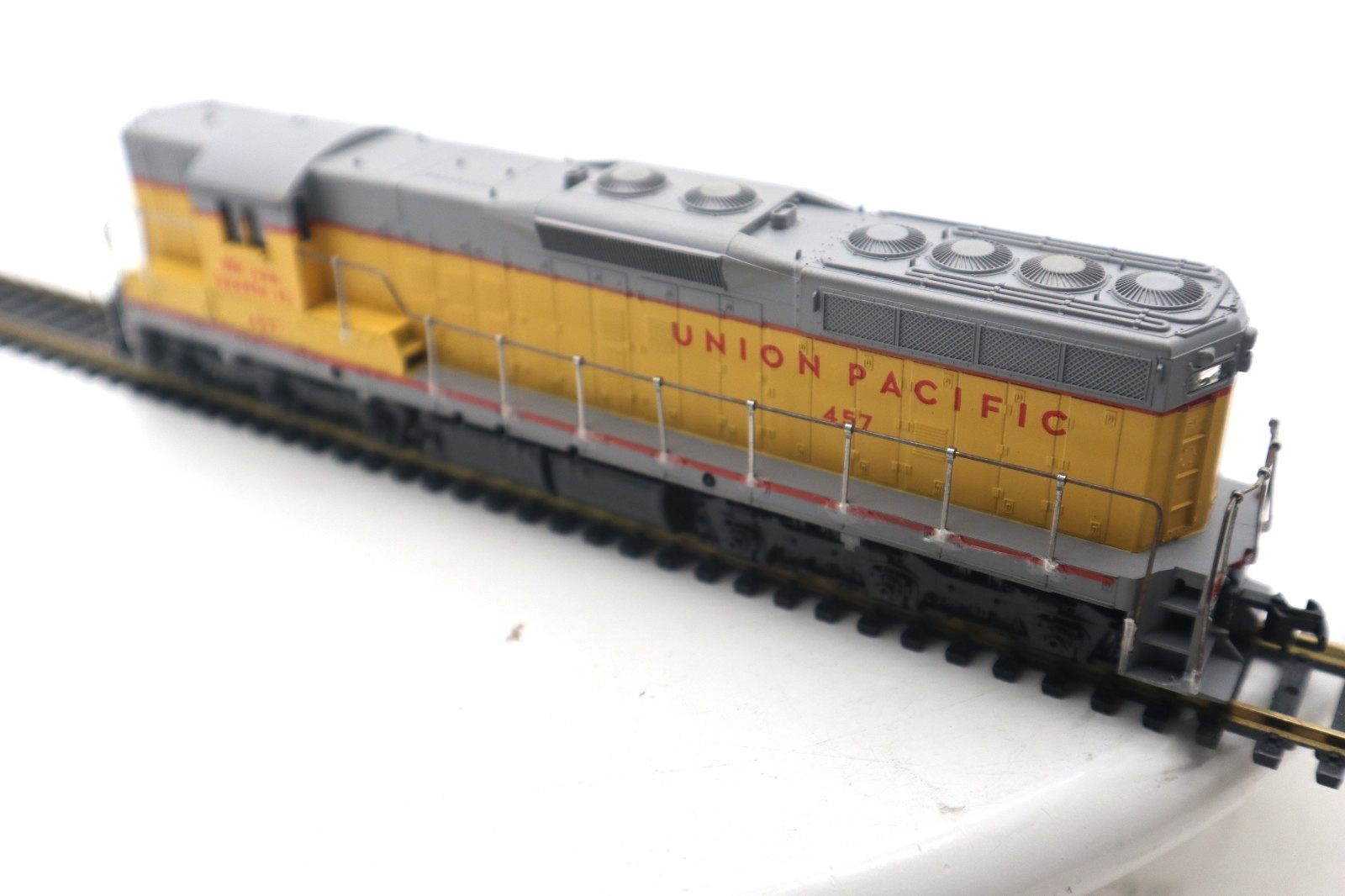 Vintage Athearn, HO, 3806, Union Pacific, SD-9, Diesel Engine, #457 C-7 EX/OB