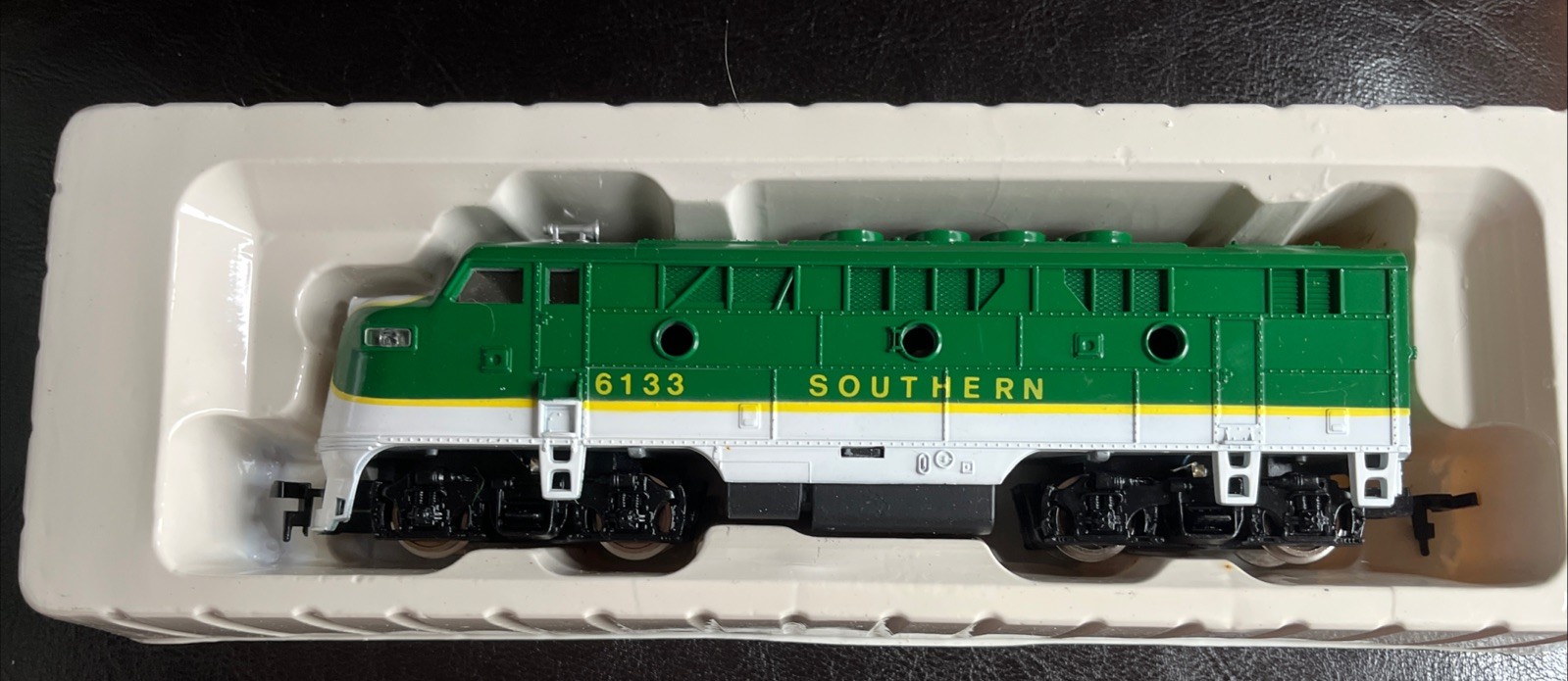 Model Power HO F3 Southern #6133 w/ Box