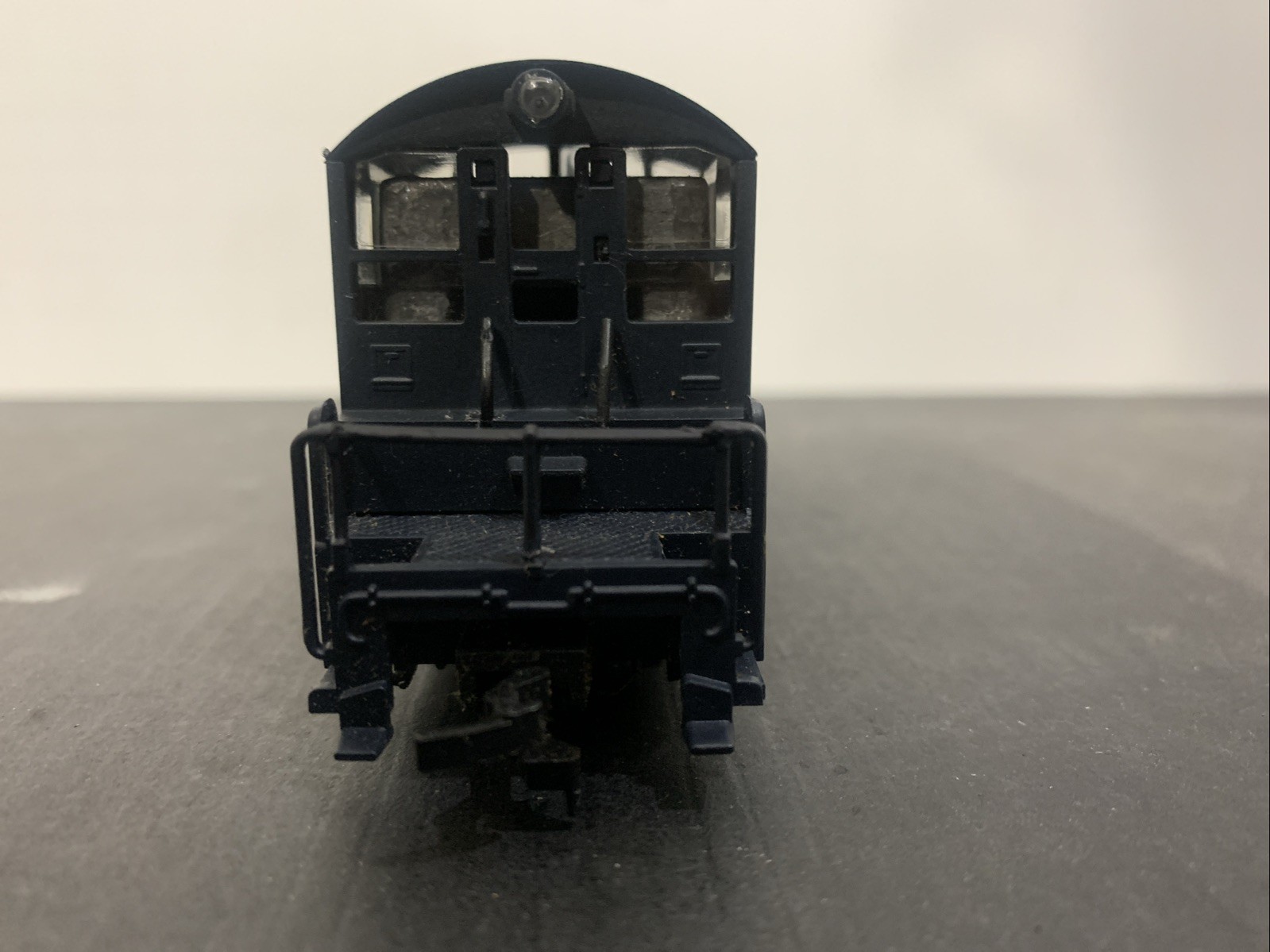 HO Scale AHM, EMD SW-1 Diesel Locomotive, Santa Fe, #2325 Blue In Box