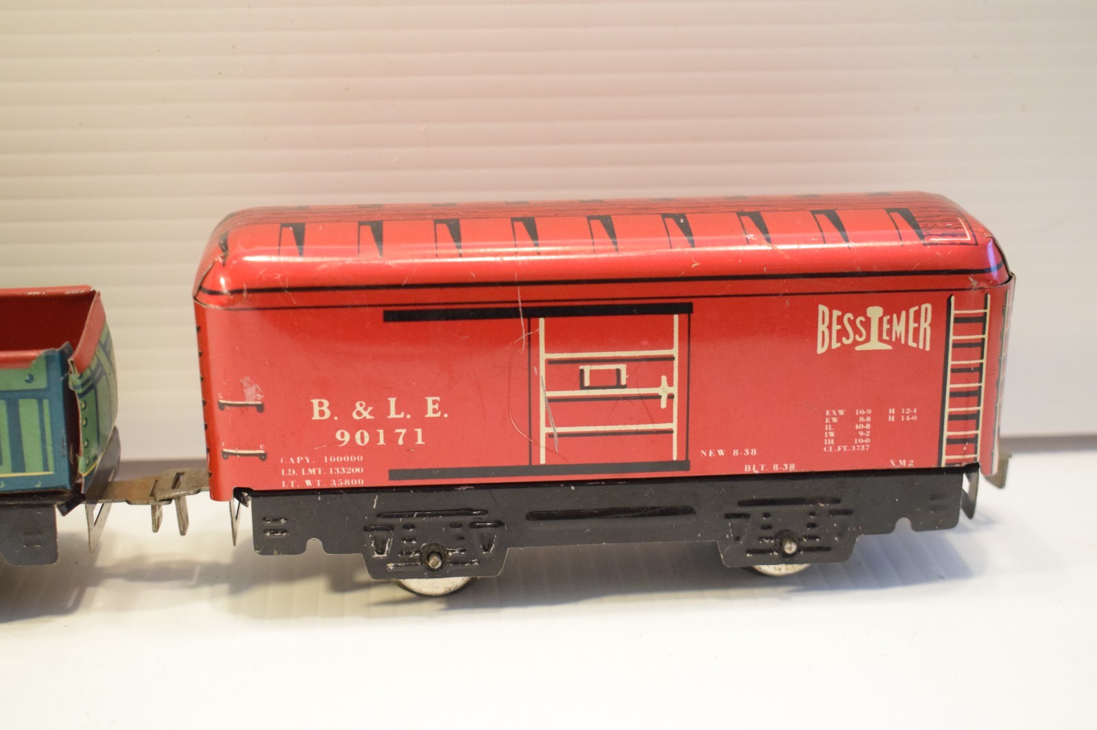MARX 8995 BOXED TRAIN TRANSFORMER SET LOCOMOTIVE TENDER CABOOSE 5 CARS WORKS