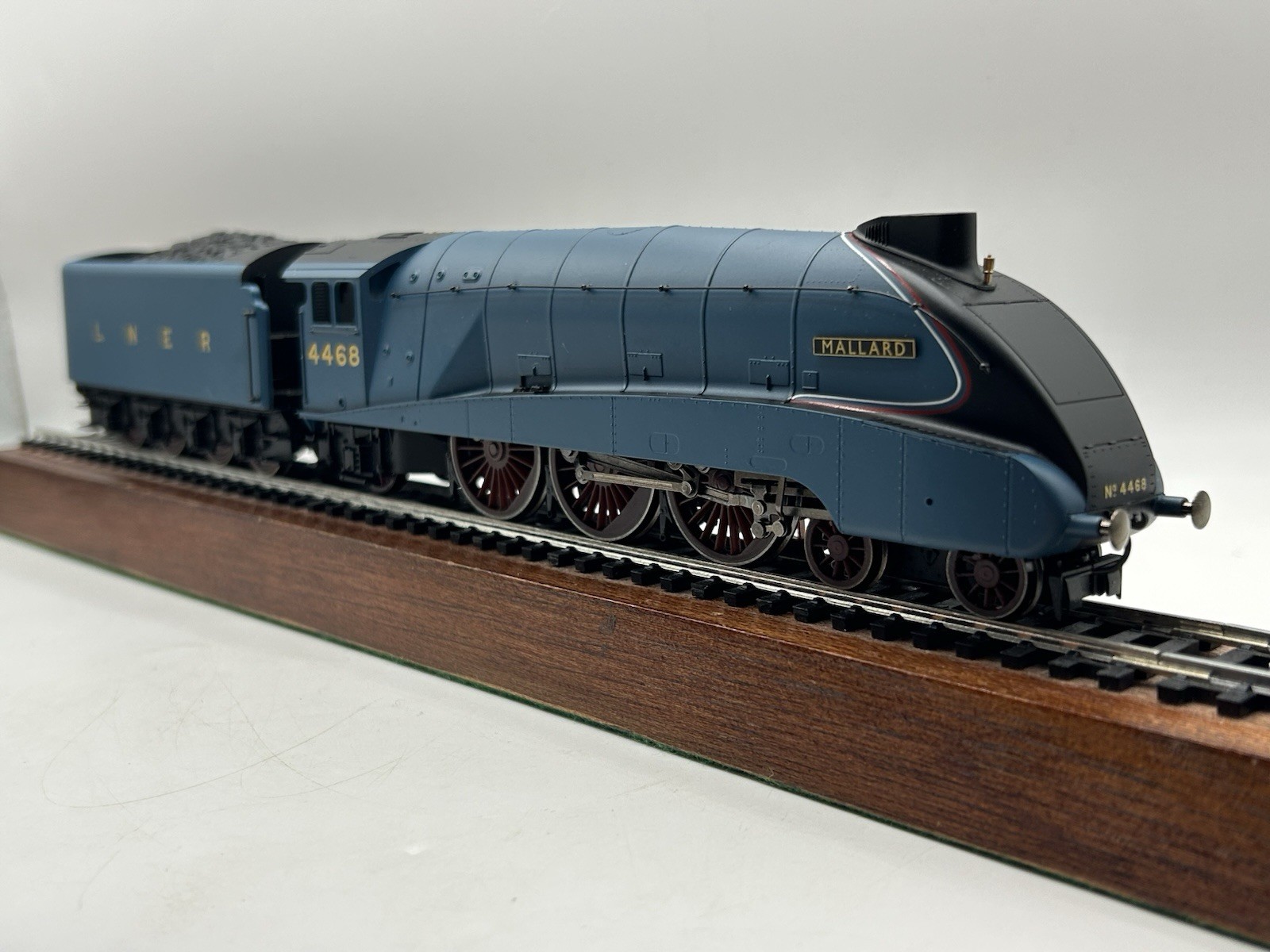 OO Hornby R3395TTS LNER Class A4 4-6-2 Pacific ‘Mallard’ TTS Sound – (EXCELLENT)