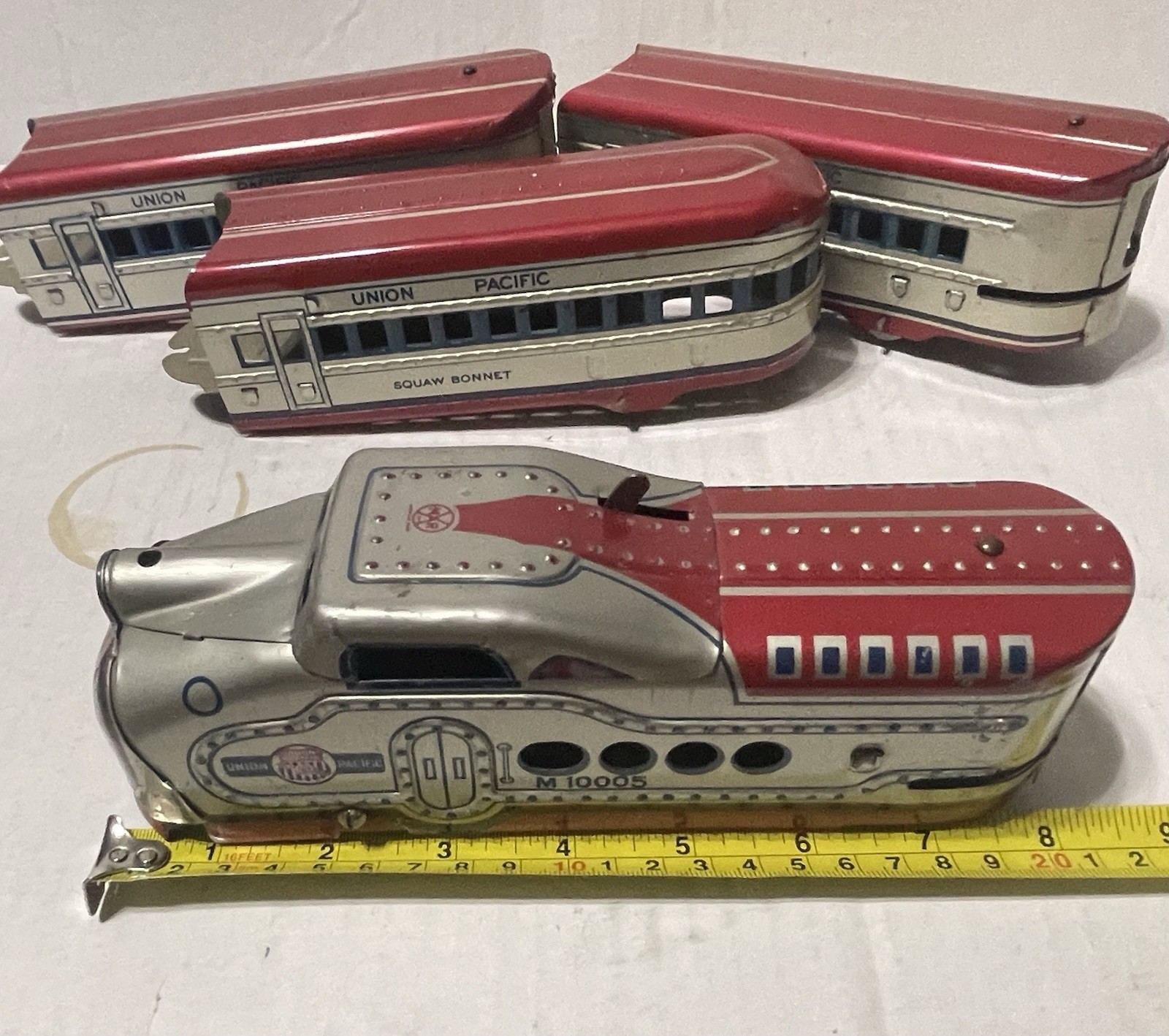 1950-MARX UNION PACIFIC M10005 LITHO TIN TOY TRAIN SET-LOCOMOTVE & 3 CARS