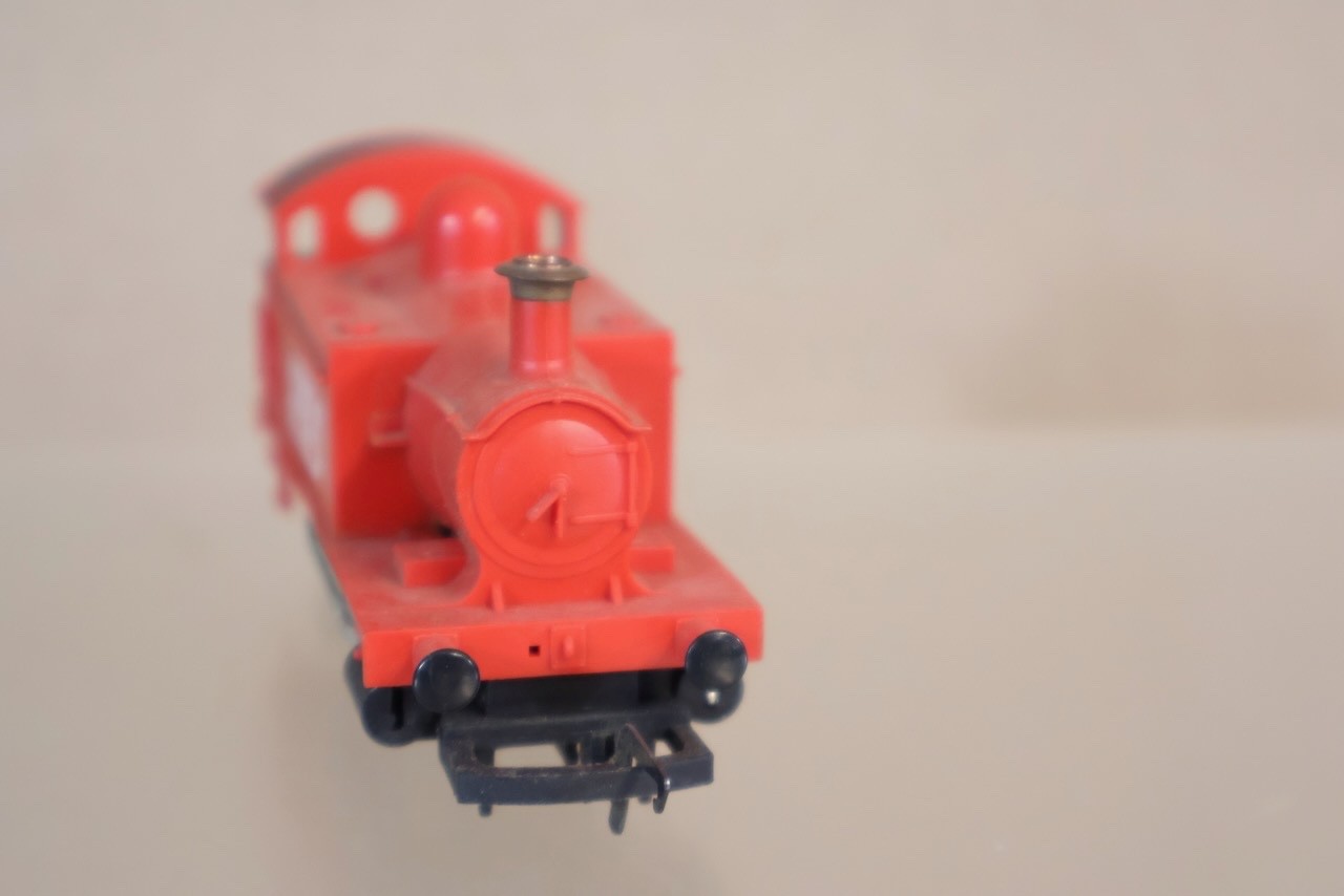 HORNBY 0-4-0 SUPER S HOLDEN CLASS 101 INDUSTRIAL TANK LOCOMOTIVE 1 om