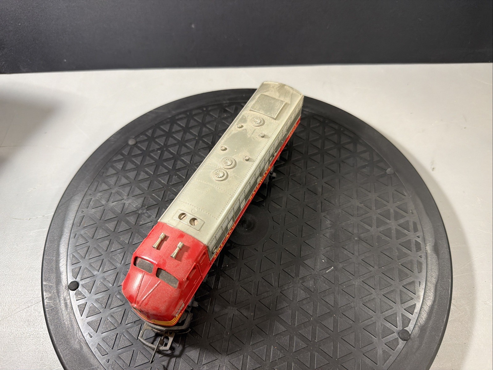 Tri-ang OO R55 Class F7 A Unit Diesel Power Car 4008 Silver Red F.20