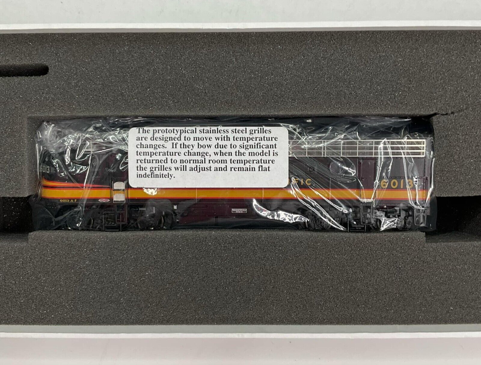 Genesis Northern Pacific Freight Train F-7A & F-7B – NEW