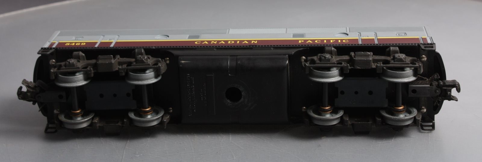 Lionel 6-8469 O Gauge Canadian Pacific F3 B-Unit Non-Powered Diesel Locomotive