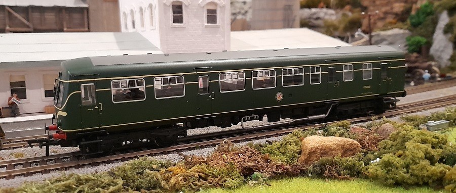 * 1/76 OO * Bachmann * BR Class 101 2 Car DMU w Speed Whiskers * BOXED * 32-285