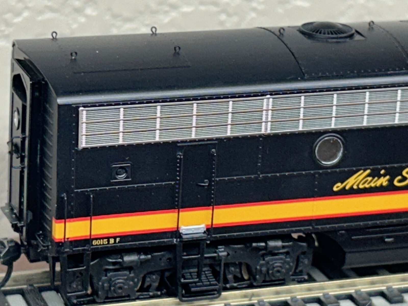NORTHERN PACIFIC FREIGHT F7 B unit 6015B – DCC / QUANTUM SOUND HO Scale NEW