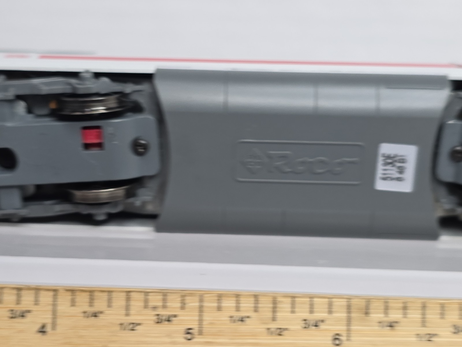 Roco HO Scale Powered 401012-0 DB ICE High Speed Bullet Train Runs Well (A)