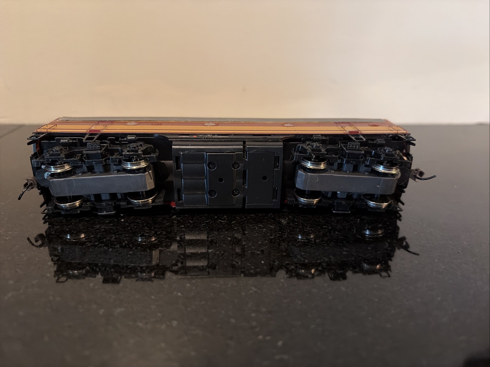 HO Boston & Maine DC F-7A Phase 1 #4265-A Genesis From Athearn