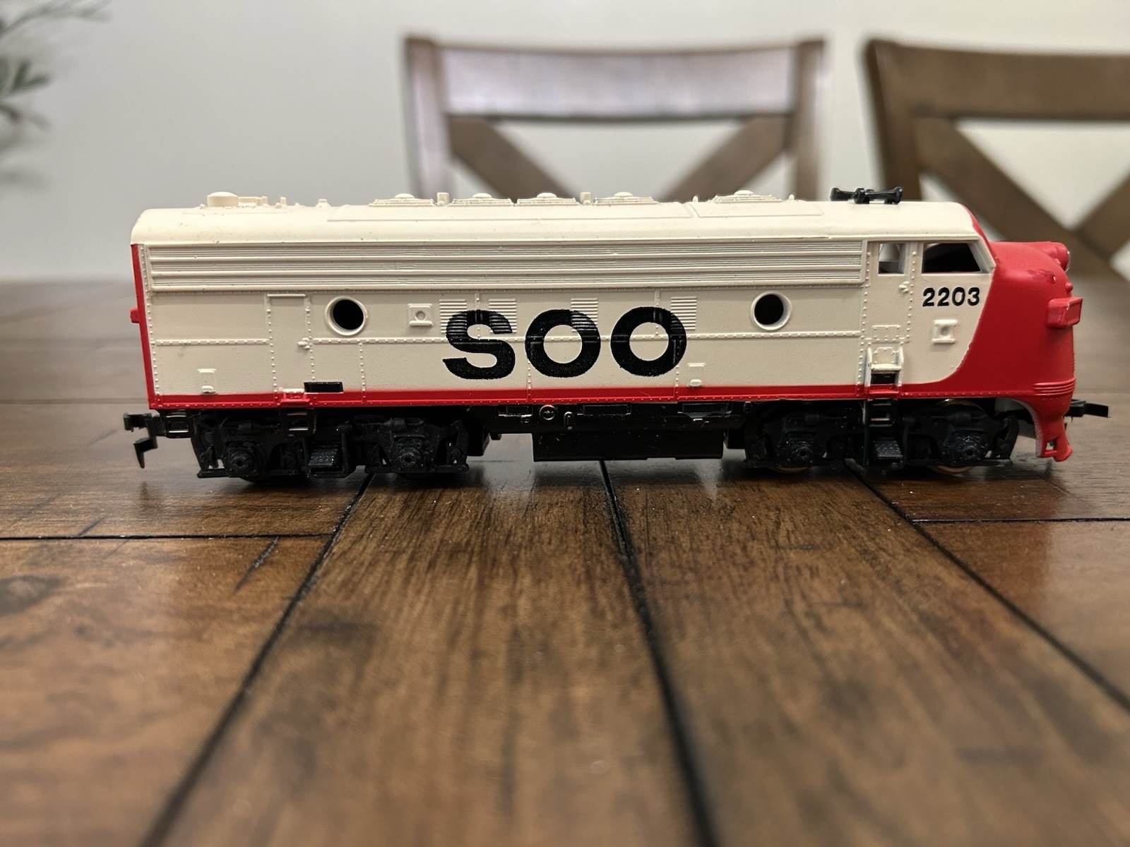 Lifelike HO 2203 F7 Soo Line Diesel Locomotive Not Tested