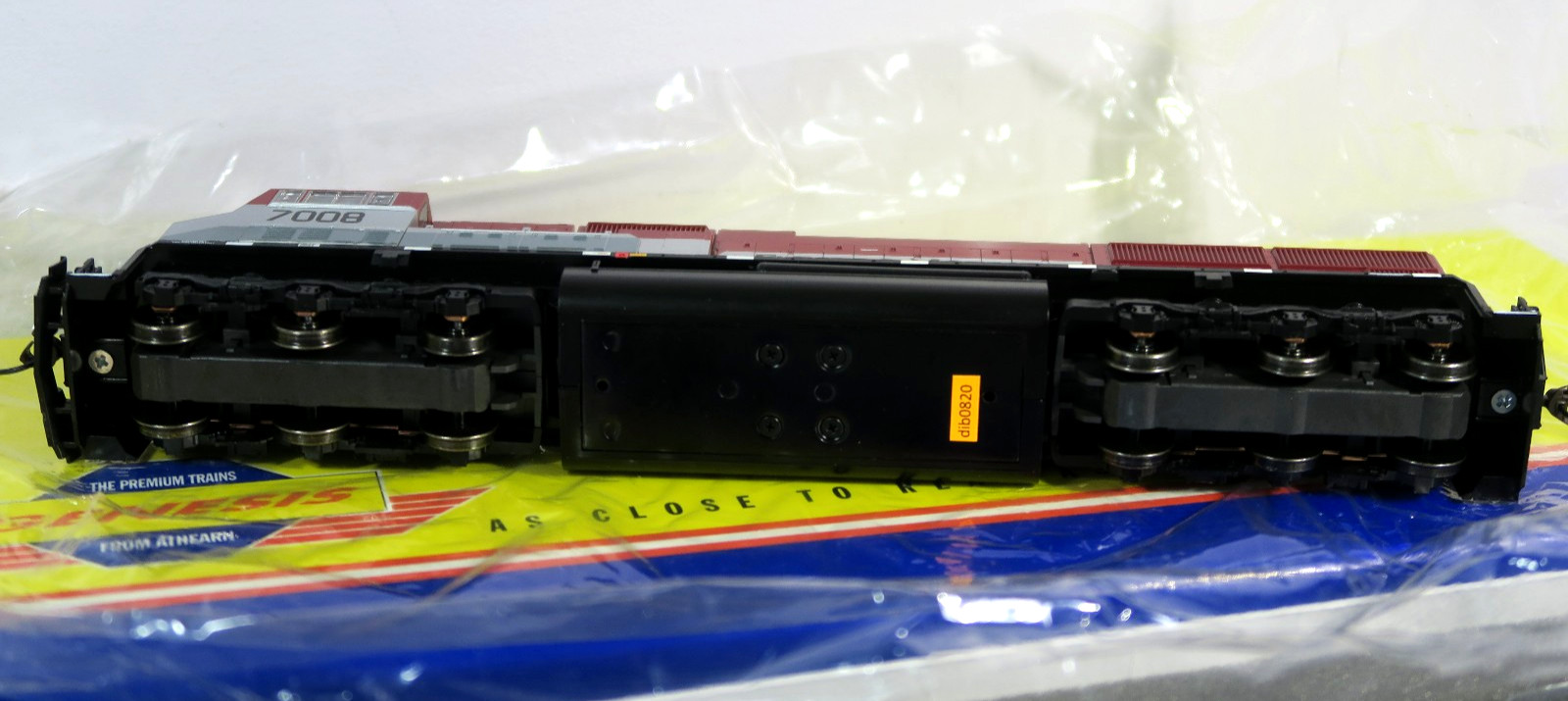 Athearn Genesis HO Locomotive G6122 SD70M EMD Leasing #1 7008 NIB