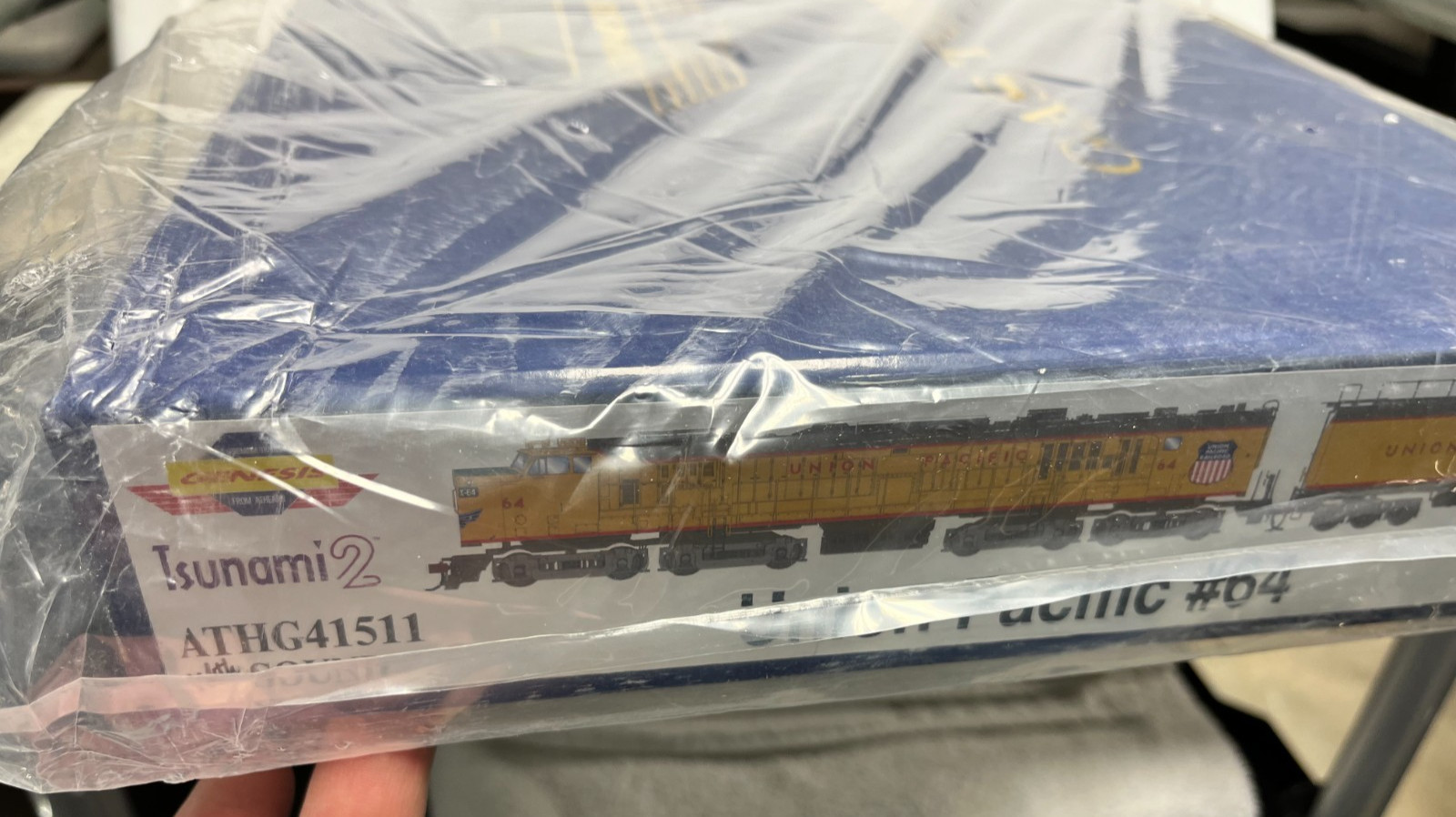 Athearn Genesis HO G41511 Gas Turbine w/Tender UP #64 DCC and Sound NEW