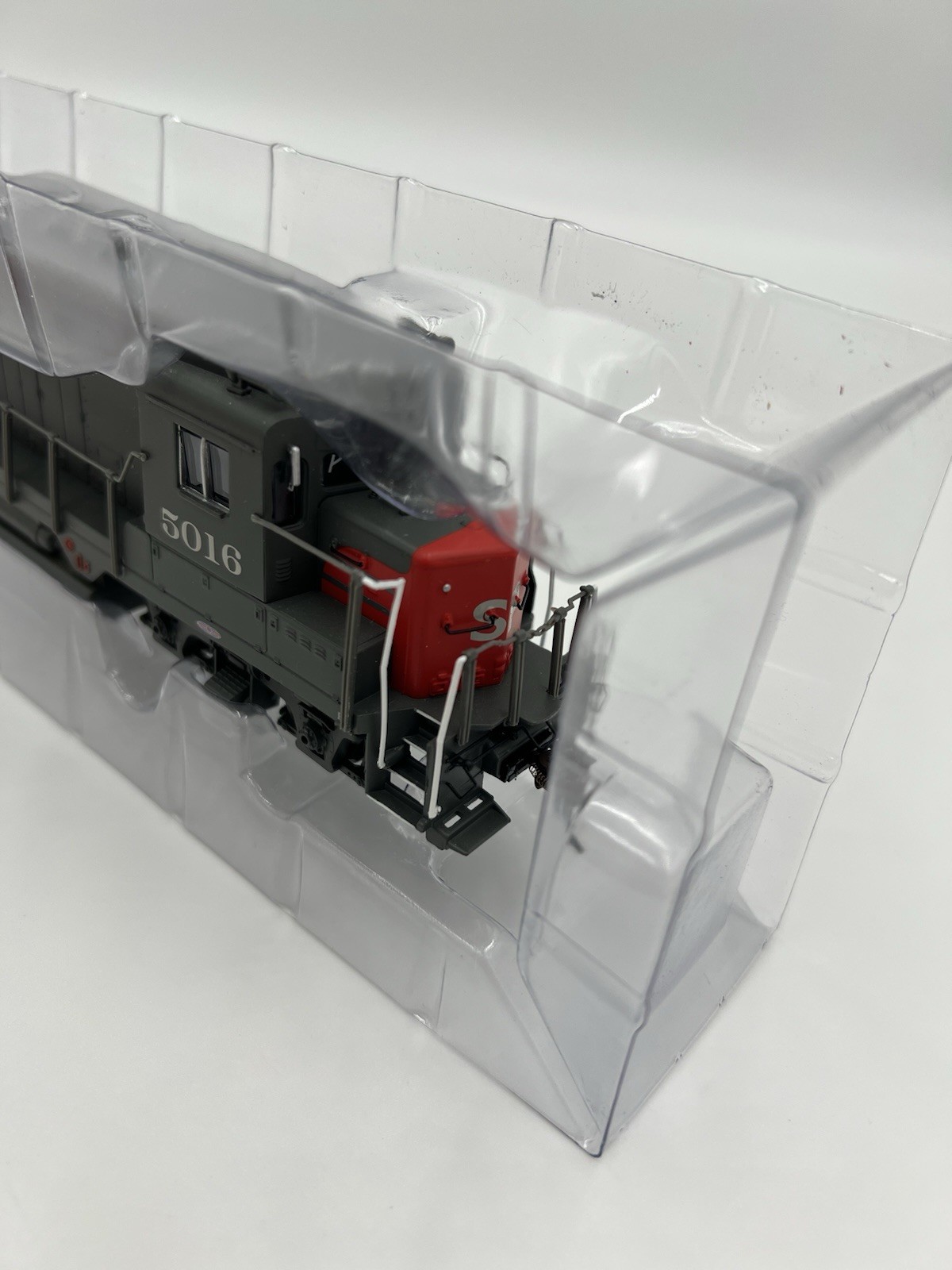 NEW Bachmann Southern Pacific 5016 HO Scale #5016