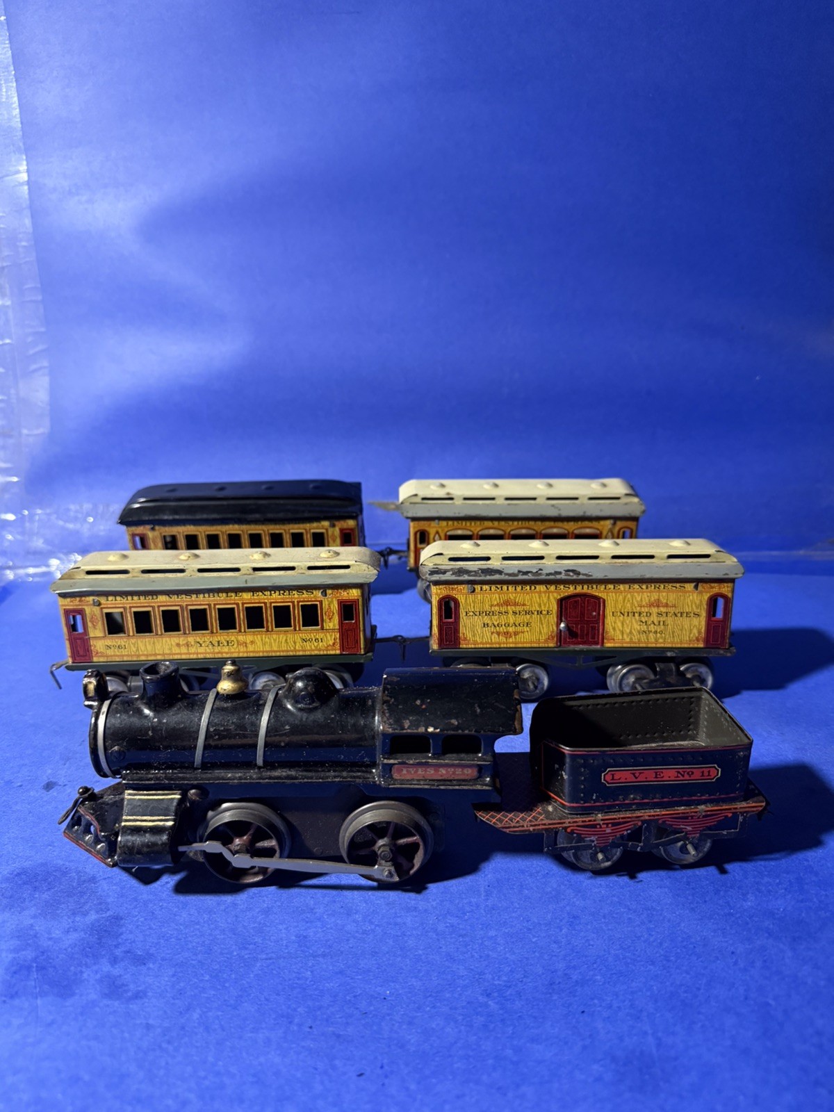Ives Prewar #20 Locomotive w/Harvard & Yale Cars (With Extra Car)