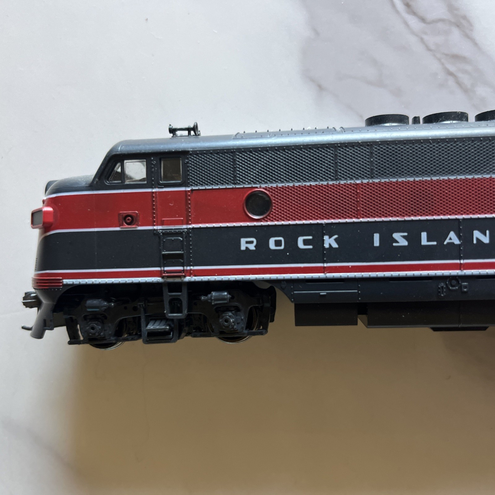 HO Stewart Hobbies F3A Phase II Rock Island #8530 Powered Diesel Locomotive