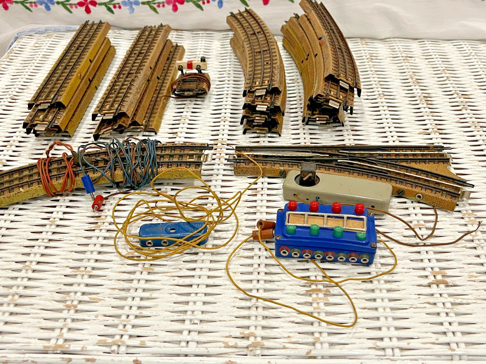 Märklin H0 Steam Locomotive #89005 Train Set + Cars, Track, Transformer, & Accs.