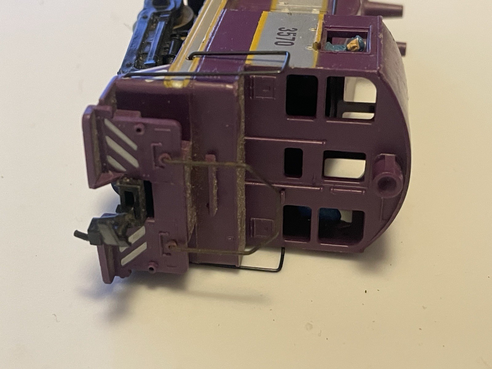 Vintage Revell HO Atlantic Coast Line #3570 SW7 Diesel SWITCHER Locomotive Works
