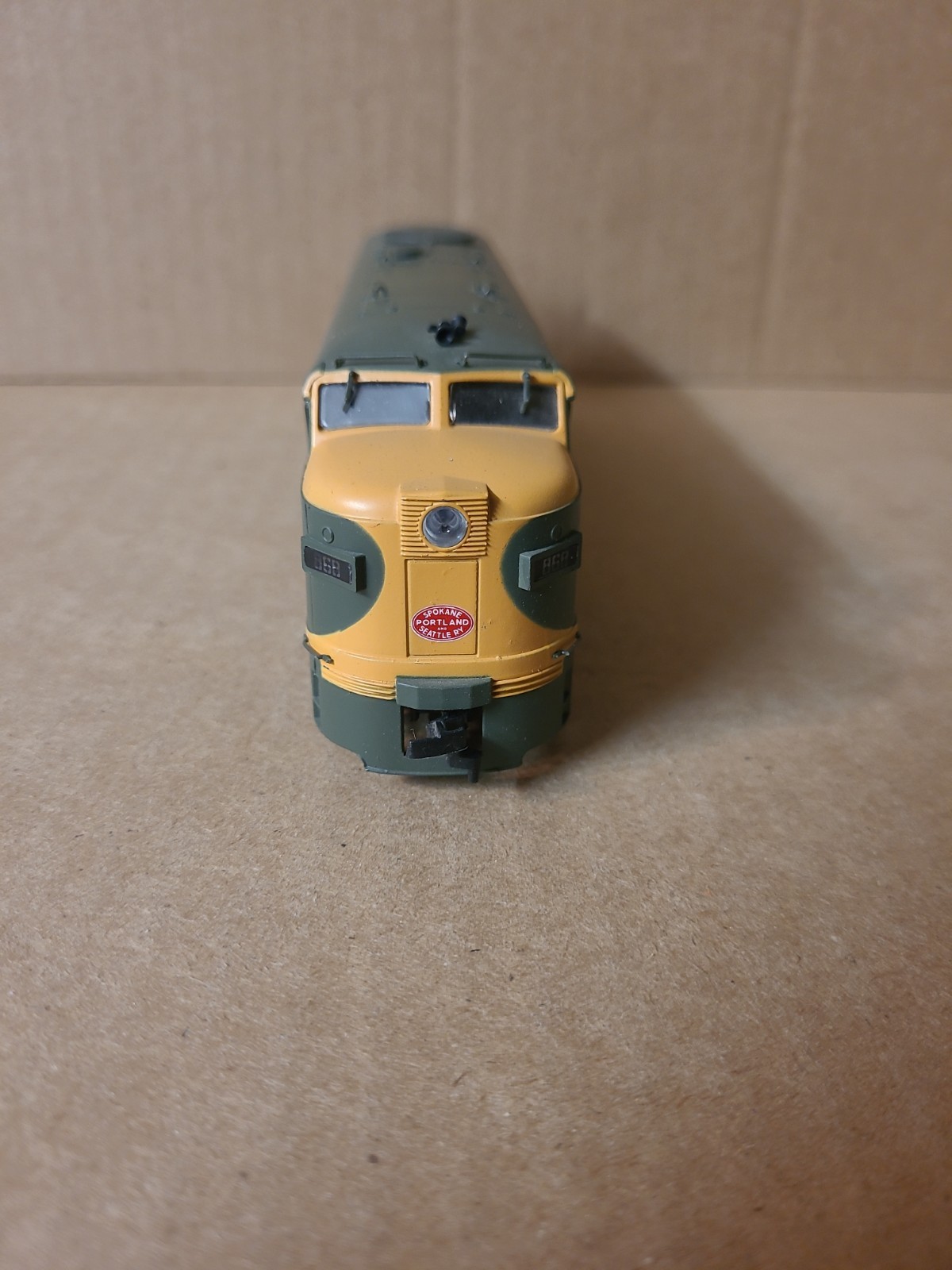 Athearn HO Scale Spokane Portland & Seattle FA Diesel Engine Non Power Dummy
