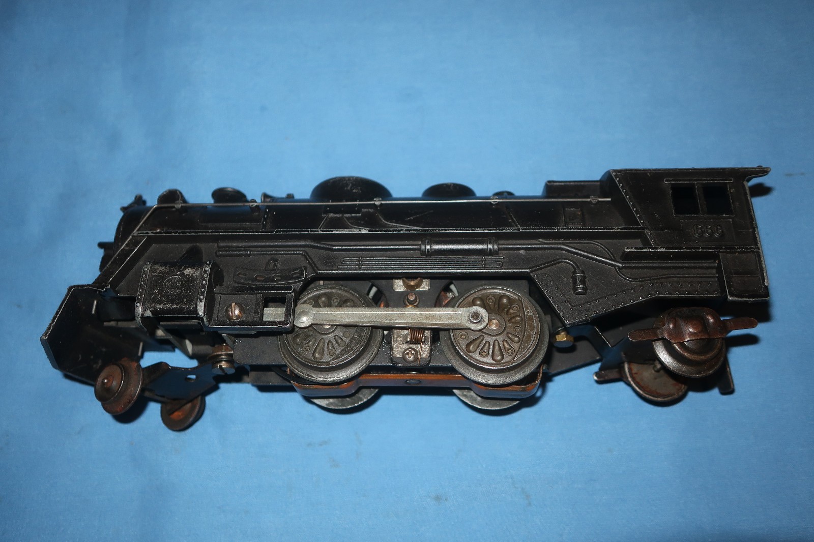 Marx #666 Steam Locomotive. Runs and Smokes well