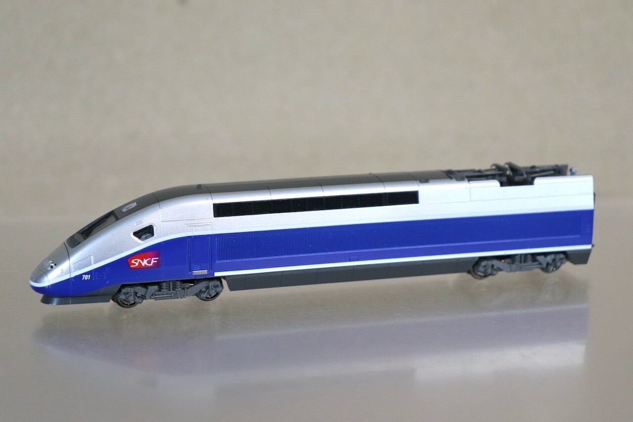 KATO K10917 SNCF TGV DUPLEX ELECTRIC LOCOMOTIVE 10 CAR DISPLAY SET & LIGHTS on