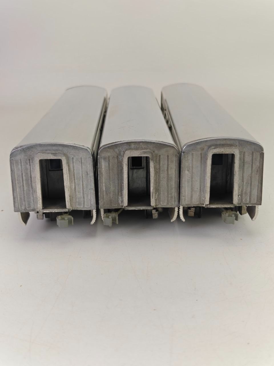 American Model Toys NEW YORK CENTRAL Aluminum O Gauge 6 Cars READ