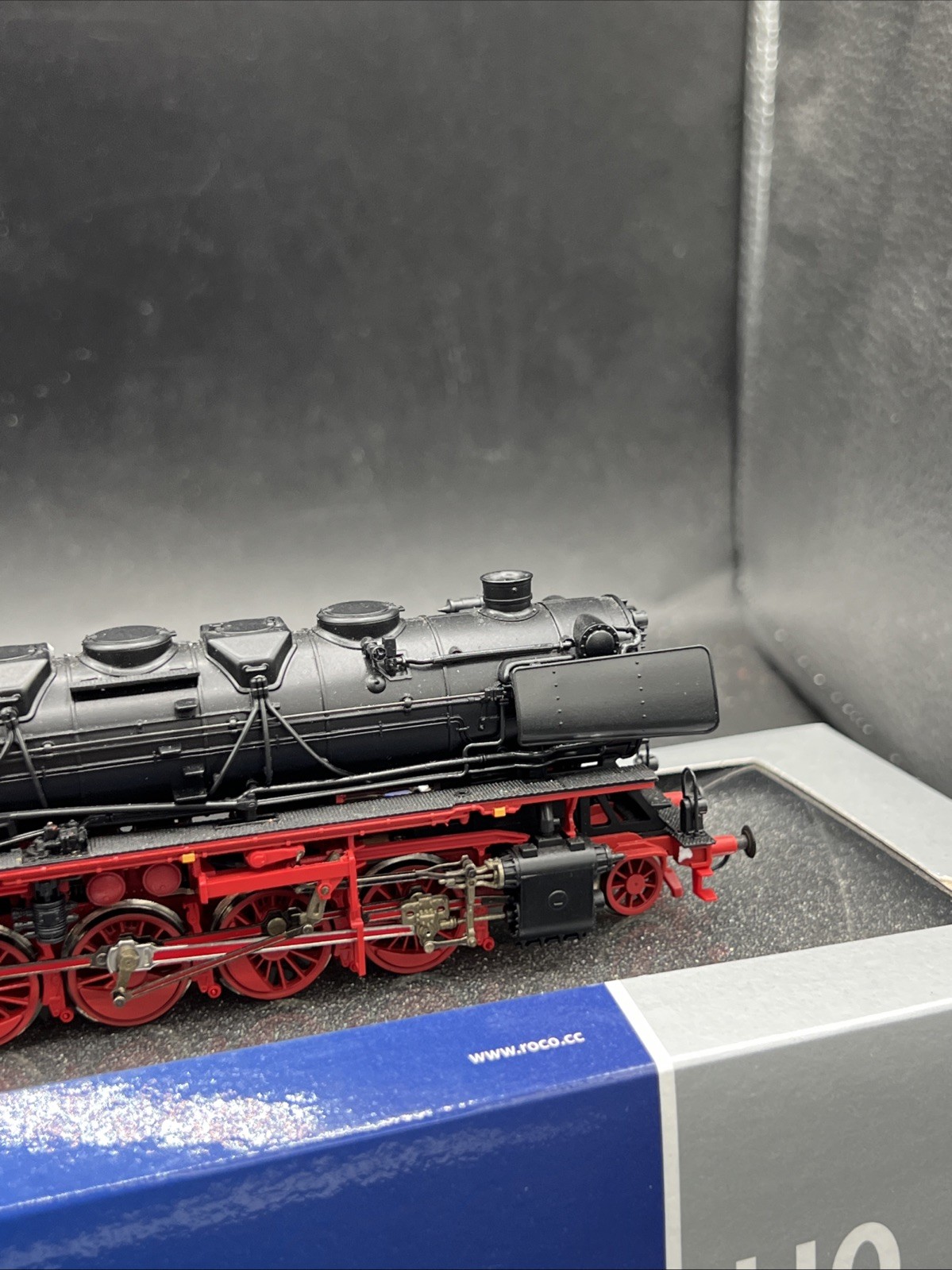 Roco HO Scale 72235 BR44 DB German Steam Locomotive DCC And Sound
