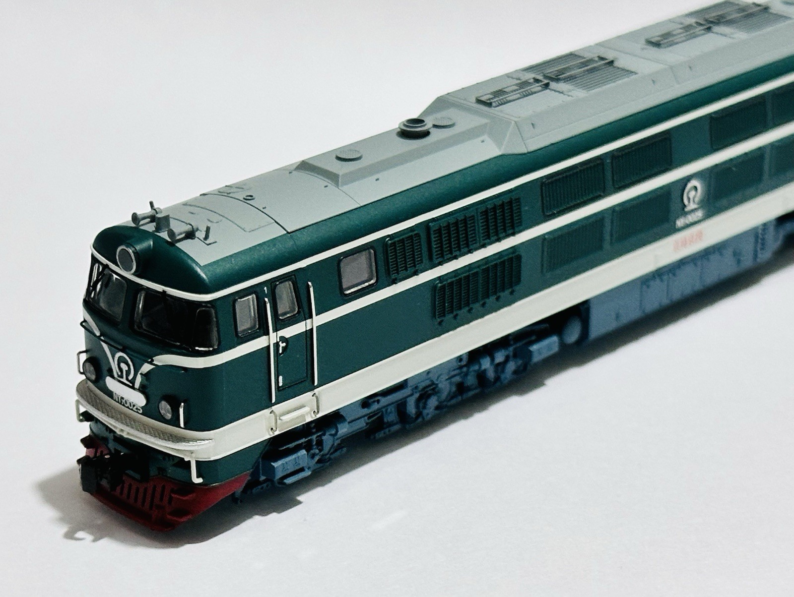 Changming N scale 1:160 NY7 Diesel locomotive Band New DC 京局京段