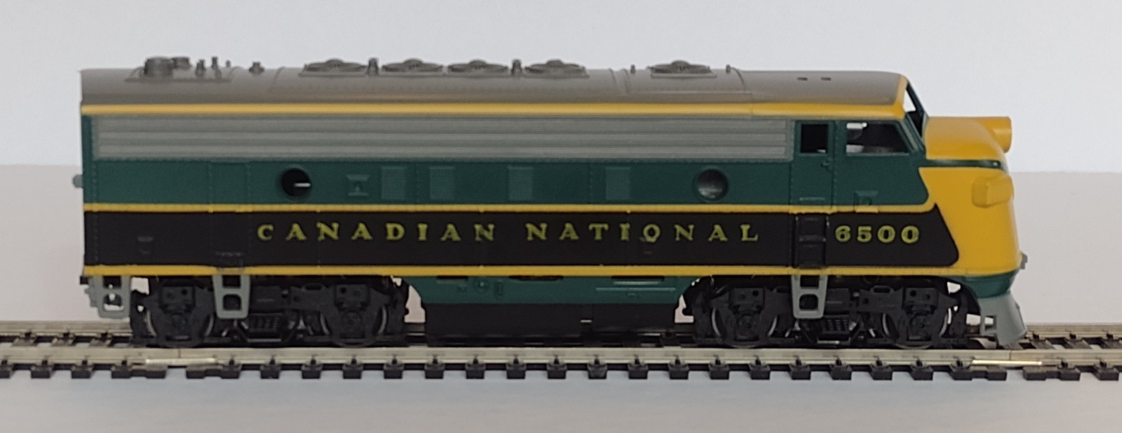 Athearn HO Scale – F7A PWR Diesel Locomotive – Canadian National – #6500