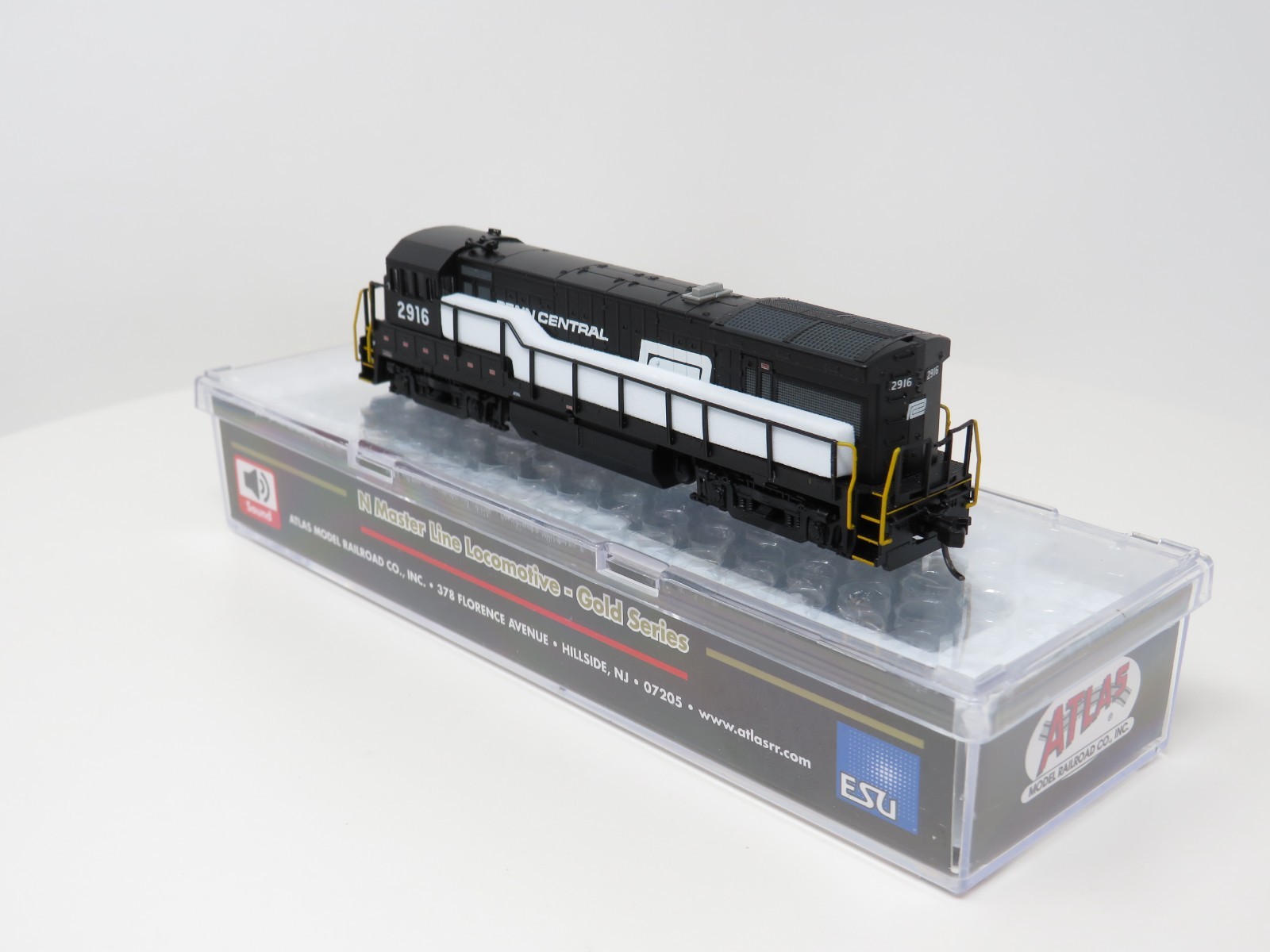 Atlas N 40005925 DCC Sound Penn Central GE U33B Diesel Locomotive ESU LokSound