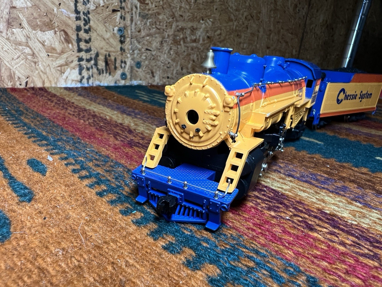 Mehano HO Scale 4301 C&O Chessie Steam Locomotive & Tender Tested (read)