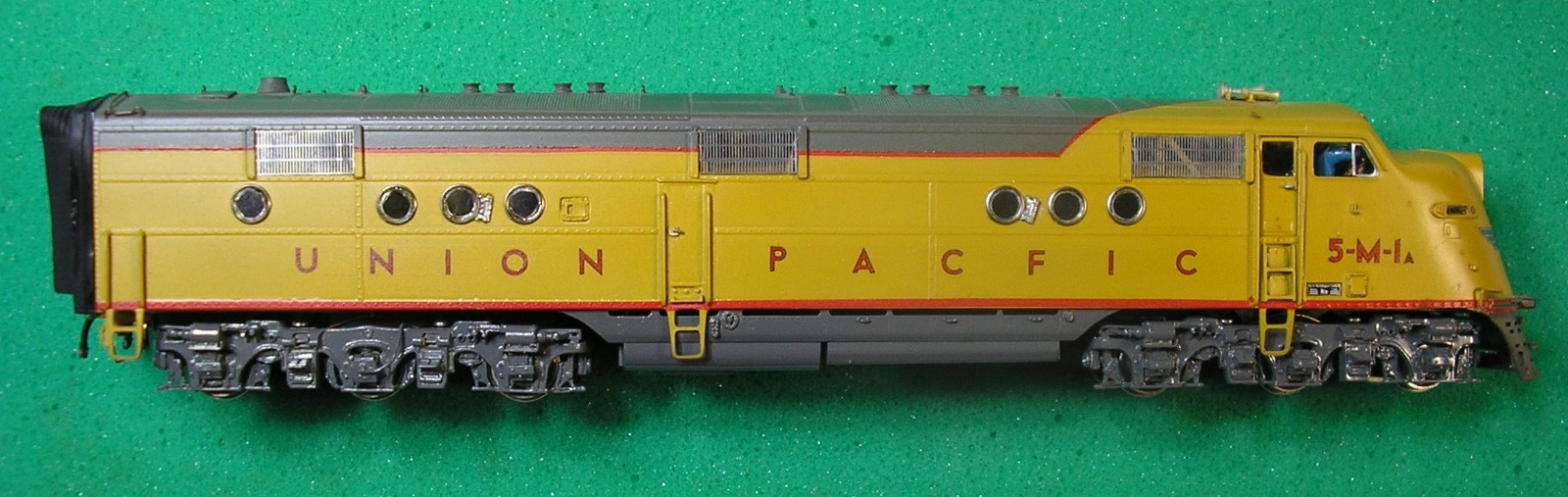 Overland OMI-5863/5864 HO UP E3A/E3B Diesels #5-M-1A/5-M-1B, Run Well