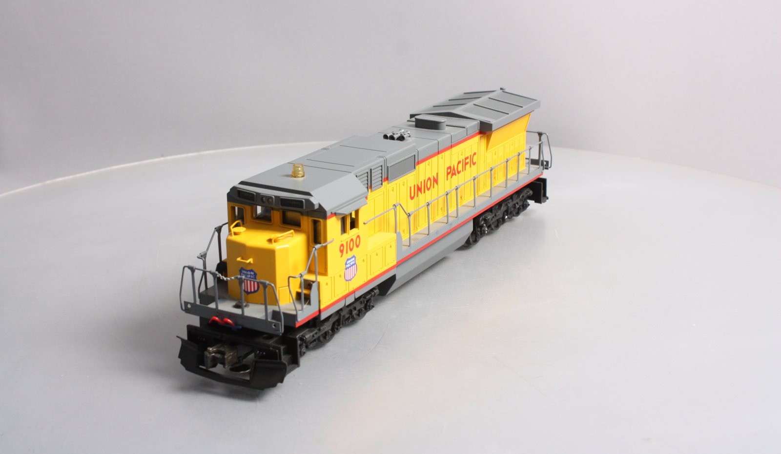 Lionel 6-18205 O Gauge Union Pacific Dash-8 40C Diesel Locomotive #9100 EX/Box