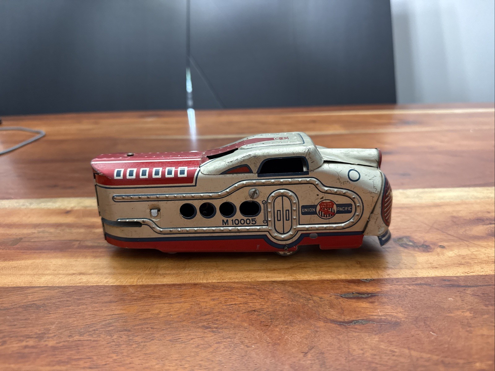 Marx #M10005 O Gauge Electric Union Pacific Streamliner Wind Up Locomotive