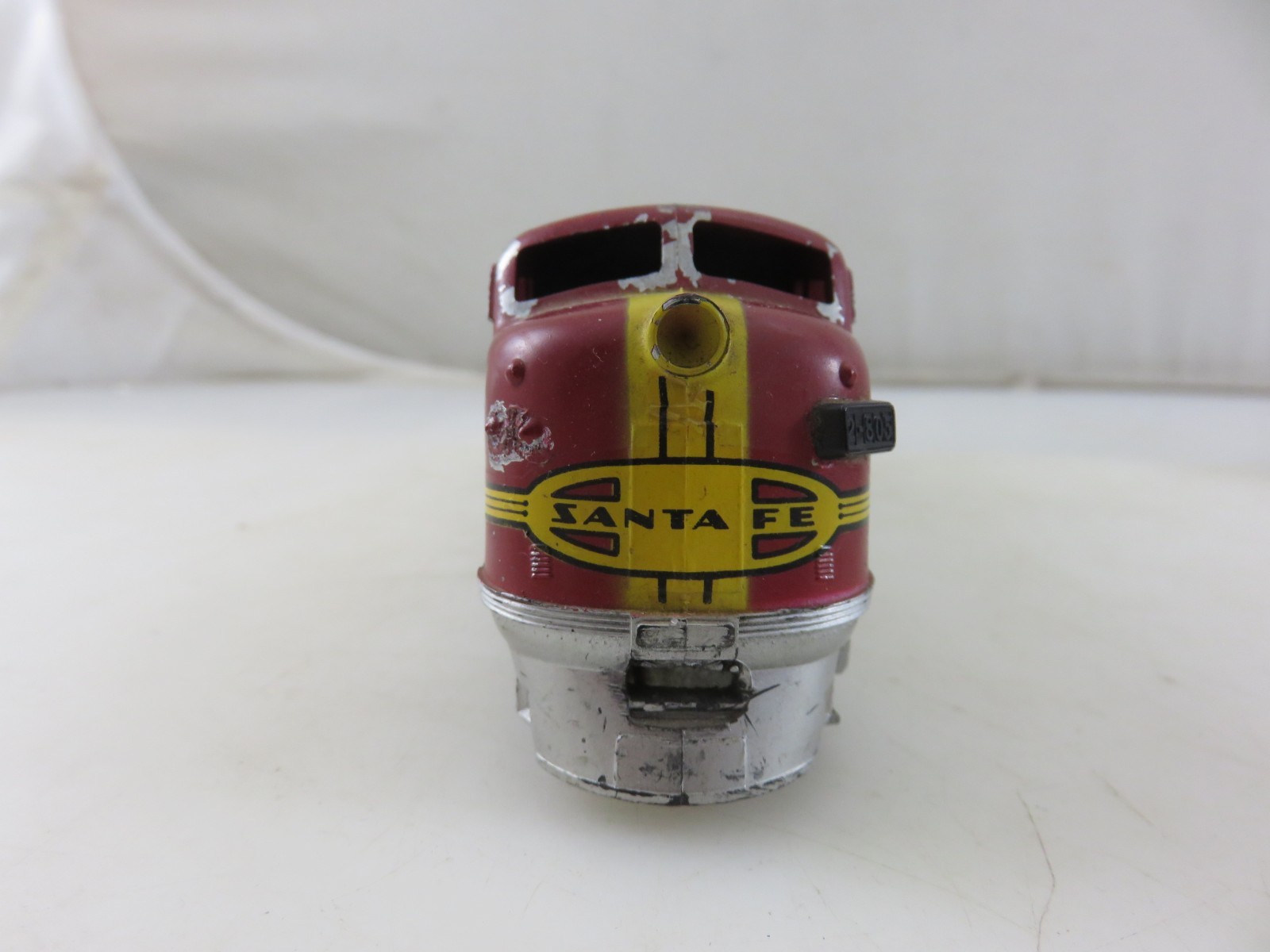 Bachmann Tyco Others Santa Fe Diesel Locomotive Engine 4pc Set FOR PARTS/REPAIRS