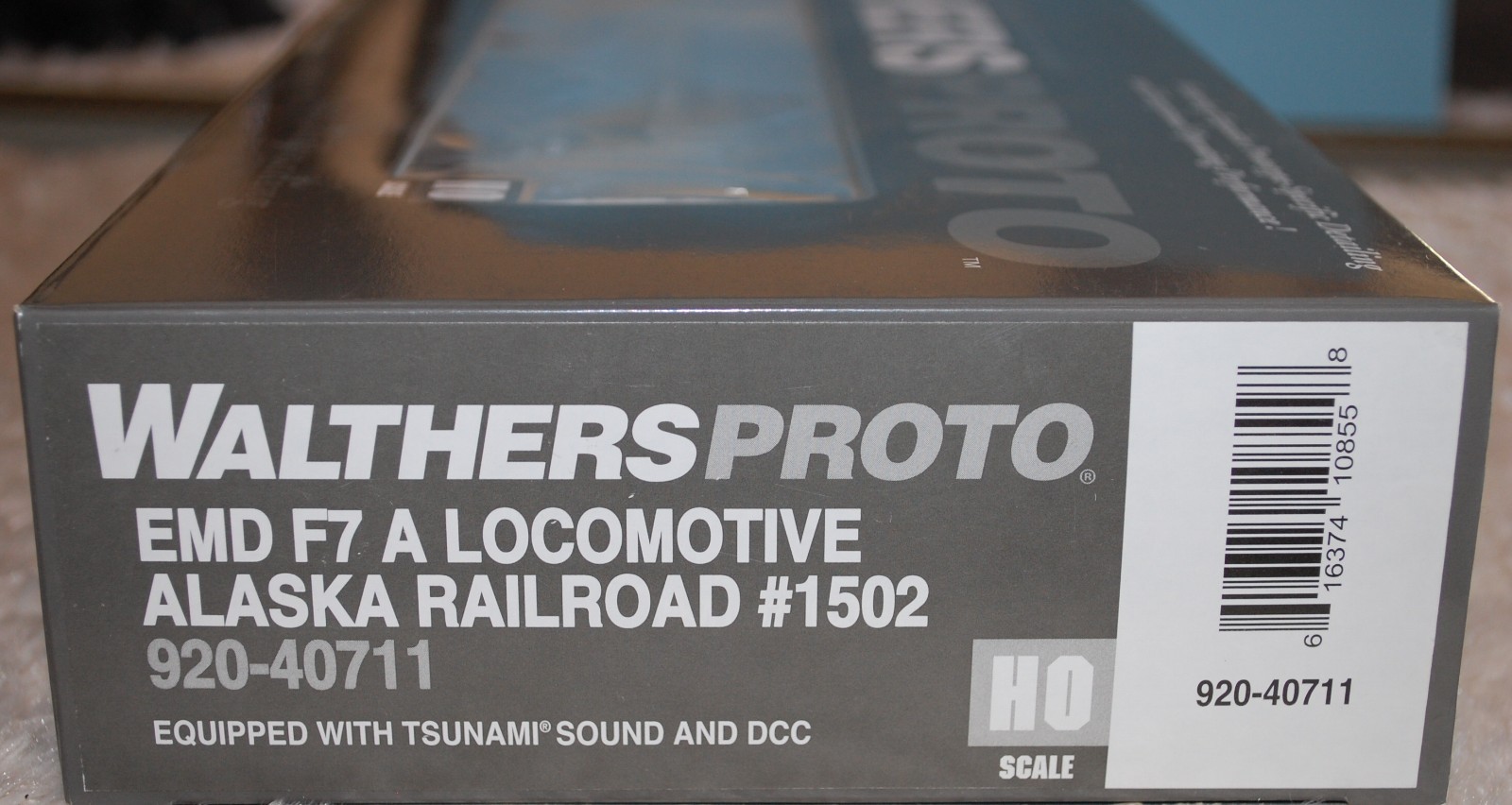 Walthers 920-40711 EMD F7A- Alaska Railroad #1502 locomotive Tsunami Sound & DCC