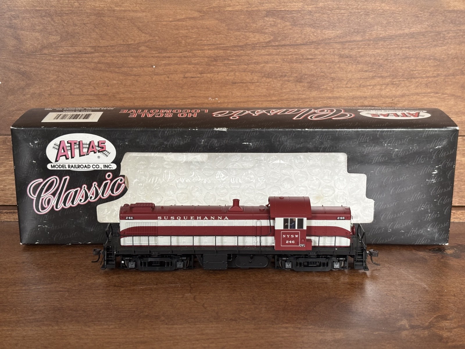 Atlas Classics HO Susquehanna RS-1 Locomotive Road #246 Runs Rough